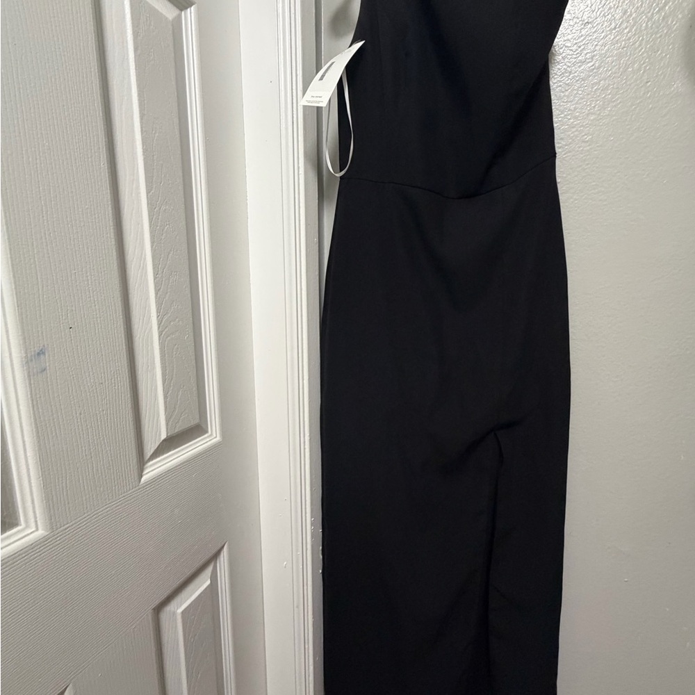 Classic Black Strapless Women's Dress